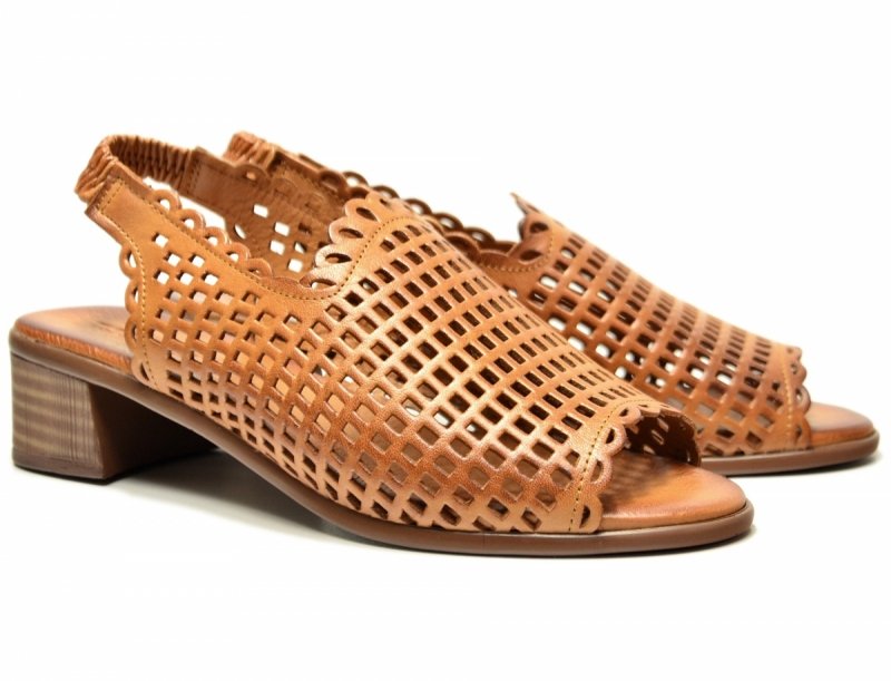 Sandałki 37 Sokolski skóra 707 camel skórzane na obcasie