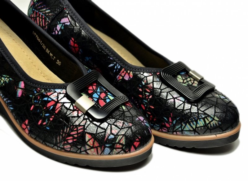 Czółenka czarne 40 skóra FILIPPO 7661 na koturnie skórzane kolorowe półbuty