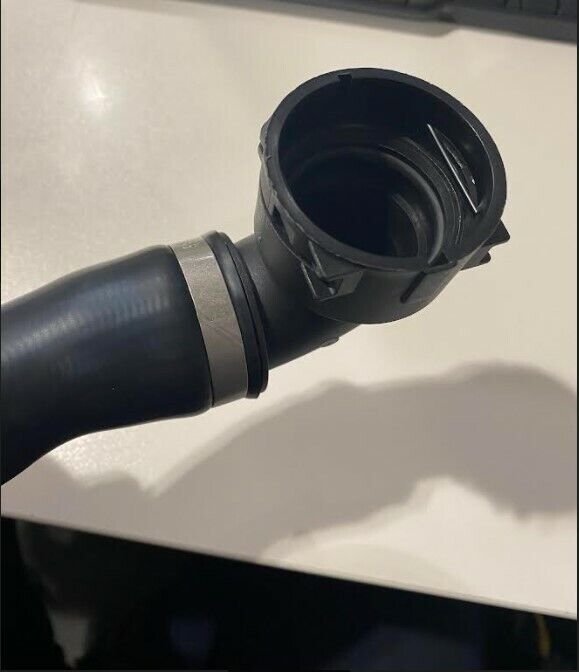 WĄŻ WODNY PRZEWÓD RURA CHŁODNICY BMW Z3 M43 B19  1,9 1716644