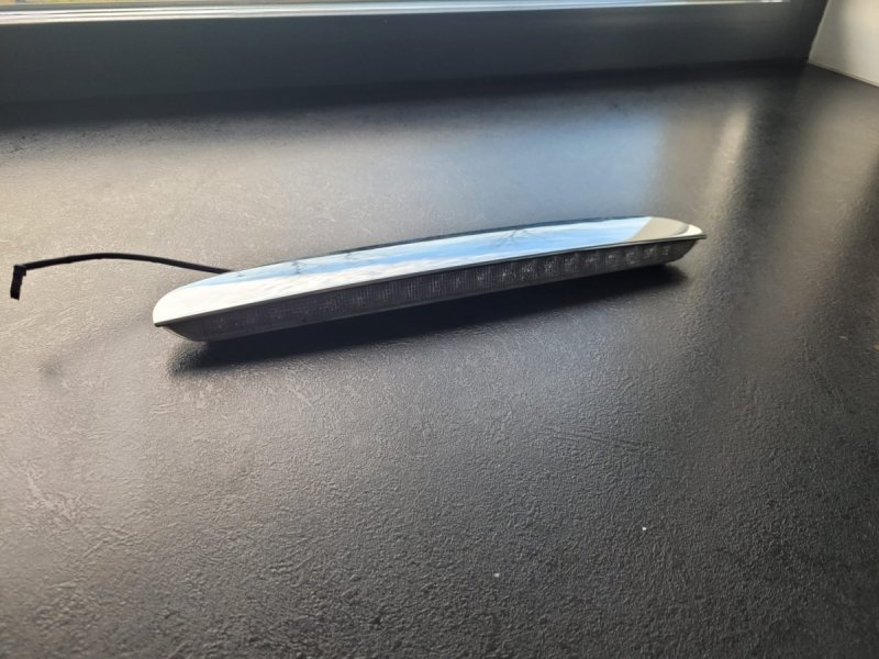 TRZECIE ŚWIATŁO STOP CHROM LIFT BIAŁE BMW Z3 POLIFT W KLAPĘ 8410754