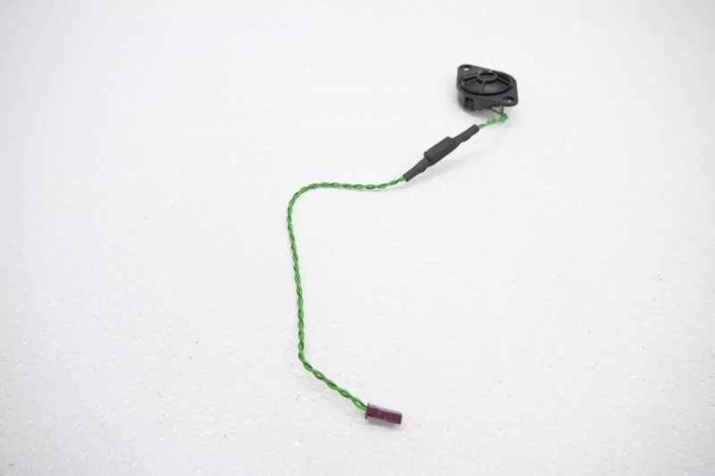 GŁOŚNIK WYSOKOTONOWY GWIZDEK BMW Z3 4 OHM 8389697 PRZEDNI 