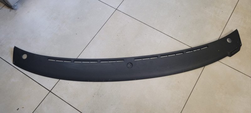 LISTWA KOKPITU PODSZYBIA BMW Z3 CZARNA 8410703
