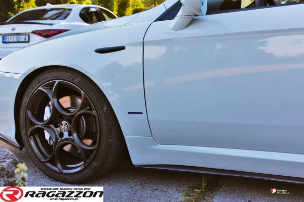 Dokładki progów side lips STILE ITALIA CARBON Alfa Romeo Brerra 2006 - 2010