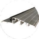 WIKĘD Drzwi Zewnętrzne EXPERT 64 mm grubości Wzór 26 Orzech + OŚCIEŻNICA THERMO 