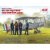 ICM 32037 DH. 82A Tiger Moth with WWII RAF cadets