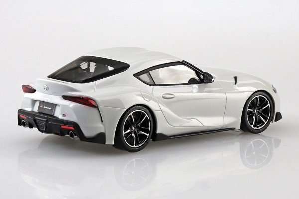 Aoshima 05886 1/32 SNAP KIT#10-B Toyota GR Supra (White Metallic)