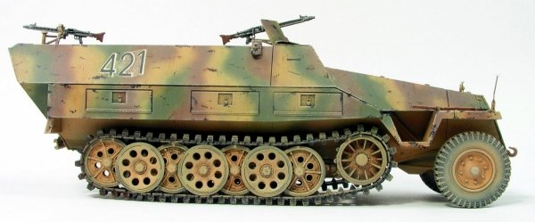 AFV Club AF35063 Sd.Kfz 251/1 Ausf.D 1/35