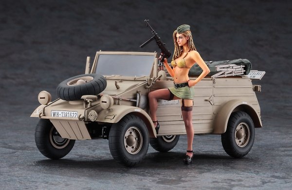 Hasegawa SP473-52273 Pkw.K1 Kübelwagen Type 82 (Balloon Tire) w/Blonde Girl's Figure 1/24