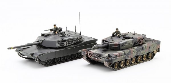 Hasegawa 30069 M1 Abrams &amp; Leopard 2  &quot;NATO Main Battle Tank Combo&quot; 1/72
