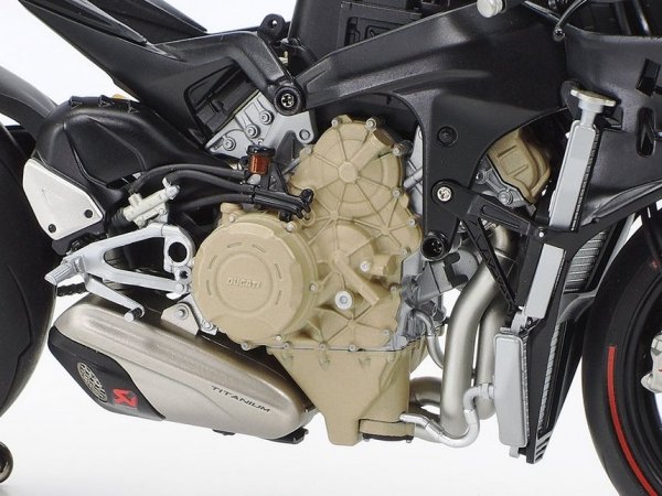 Tamiya 14140 1/12 Ducati Superleggera V4