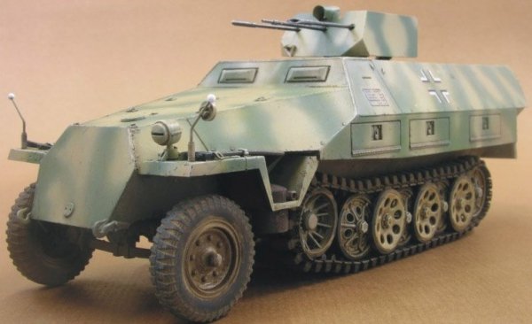 AFV Club 35082 Sd.Kfz 251/21 Ausf.D Drilling 1/35