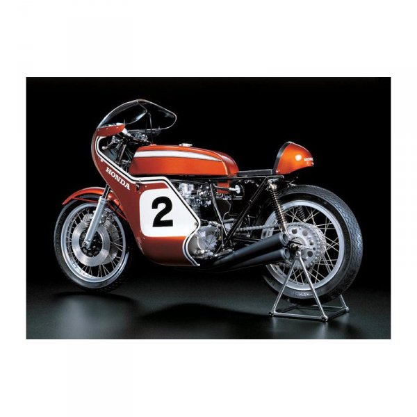 Tamiya 23210 CB750 Racing Semi-Assembled 1/6