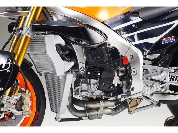 Tamiya 14130 1/12 Repsol Honda RC213V &#039;14