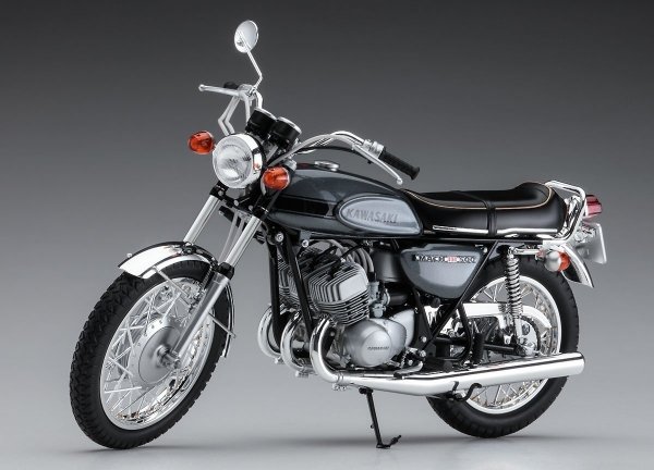 Hasegawa 21510-BK10 Kawasaki 500-SS/MACH III (H1) 1/12