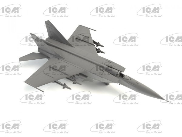 ICM 72177 MiG-25 PD, Soviet Interceptor Fighter 1/72
