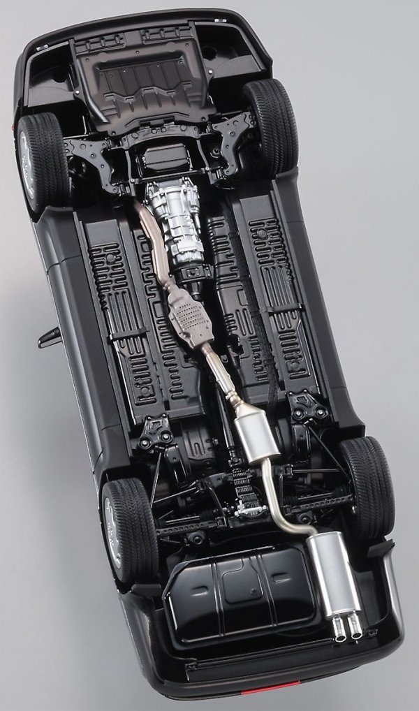Hasegawa HC40-21140 Toyota Supra A70 3.0GT Turbo Limited (1988) 1/24