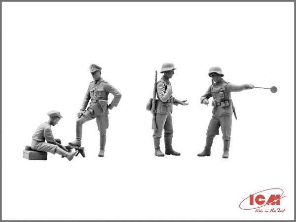 ICM 35561 German Patrol (1939-1942) 1/35