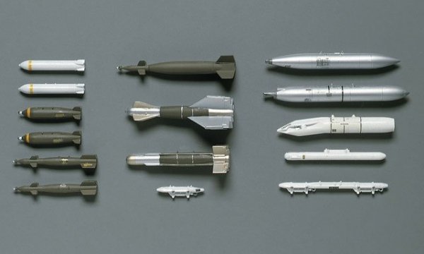 Hasegawa X72-2 - 35002 U.S.Aircraft Weapons II 1/72