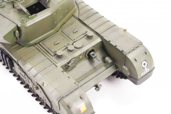 AFV Club AF35324 Churchill Mk.VII British Heavy Infantry Tank 1/35