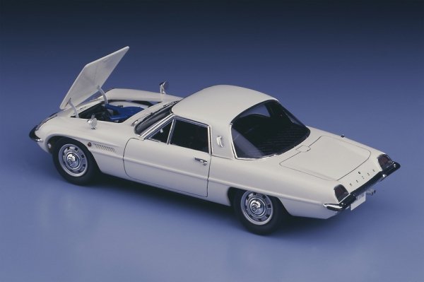 Hasegawa CH46-51046 Mazda Cosmo Sport (Metal Engine Details) Collectors' Hi-Grade Series 1/24