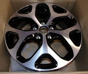 ORIGINAL Alufelge Leichtmetallfelge 17 DACIA DUSTER II  403004100R