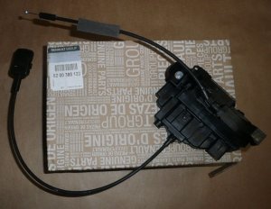 ORIGINAL RENAULT Türschloss vorne links für RENAULT CLIO III 5-türig 4PIN  , 8200300123