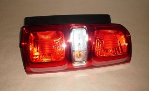 ORIGINAL Heckleuchte Rückleuchte rechts PSA JUMPY EXPERT 9808243080