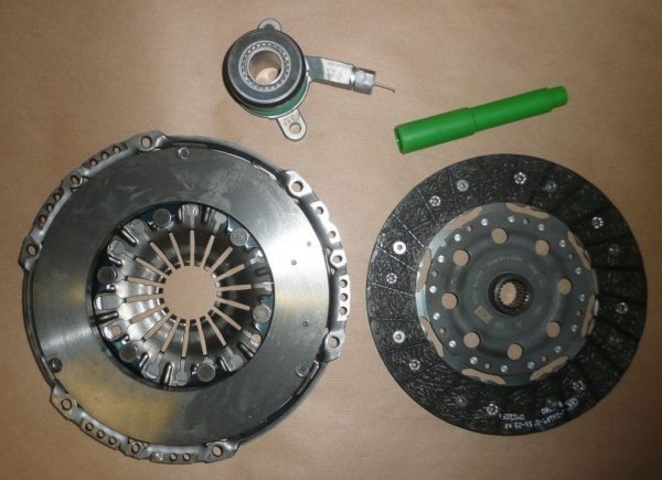 Original Kupplungssatz mit Hydrauliklager Renault Trafic III 1.6 DCI , 302188146R , 302052965R , 306202443R