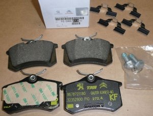 Plaquettes de frein Citroën C4 II, DS4 2009|} ARRIÈRE SYSTÈME DE FREINAGE LUCAS/TRW SANS FREIN DE STATIONNEMENT ÉLECTRONIQUE ,  
