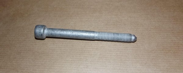 Original  Boulon de fixation d'injecteur. Citroën C4, Peugeot 308, Peugeot 407, Citroën C4 Picasso/Spacetourer, Citroën C5 (X7), Citroën C5 Aircross, Citroën C5 II, Citroën C6, Citroën C8, Citroën C-Crosser, Citroën DS4/5, Citroën Jumper III, Citroën Ju