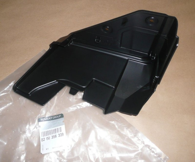 Original  Couvercle de la boîte à fusibles Renault Megane II , 8200356339