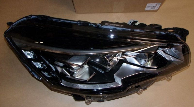 Phare Peugeot 508 droit  ,  1612495280