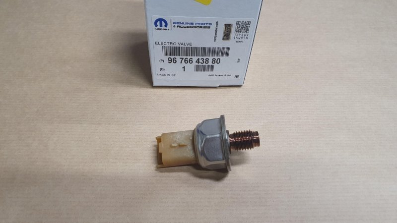 Capteur de pression de carburant Citroën C3, Citroën C4, Peugeot 206 1.6 HDI, 9676643880, 9676643880,