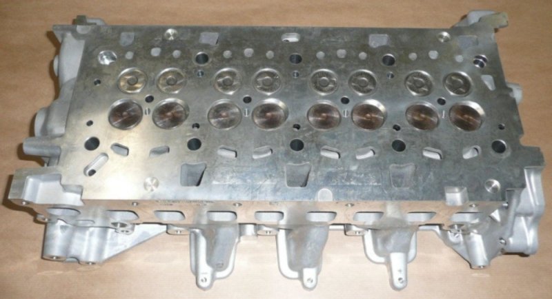 Original CLASSE CULASSE DE CYLINDRE MOTEUR Pour Renault 2.0 DCI M9R , 8201720493