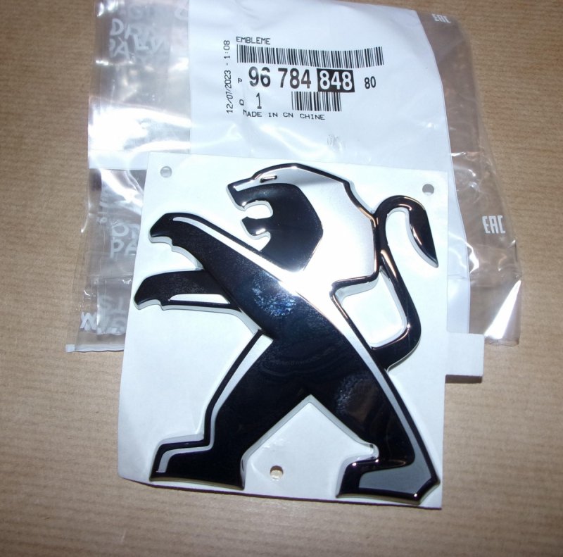 Emblème Peugeot 301 avant, 9678484880, 9678484880,