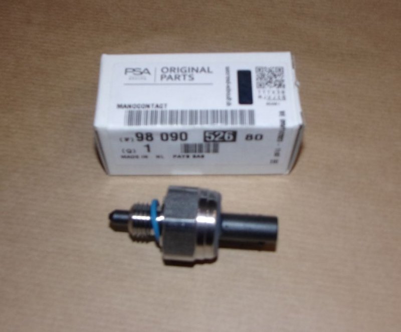 Capteur de pression d'huile Peugeot 5008 II 1.5 BlueHDi, 9809052680, 9809052680, 