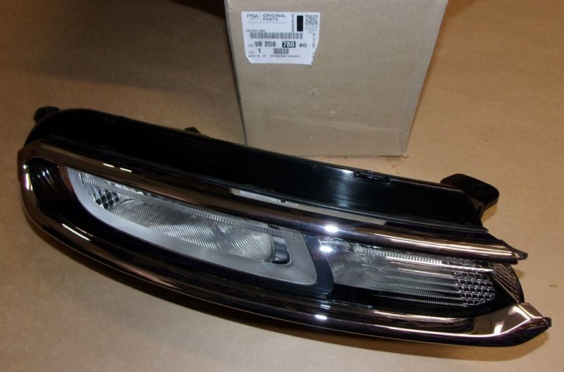 Feu de jour LED Citroën C3 III droit, 9820878080, 9820878080, 