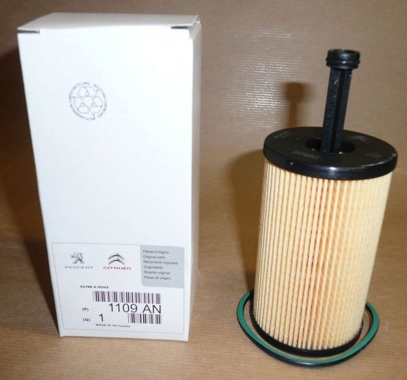 Filtre à huile Citroën Berlingo, C2, C3, Peugeot 106, 206, 1109.AN, 1109AN
