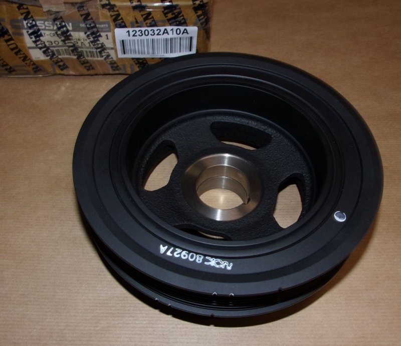 Poulie de vilebrequin Renault Vel Satis 3.5 V6, 123032A10A, 