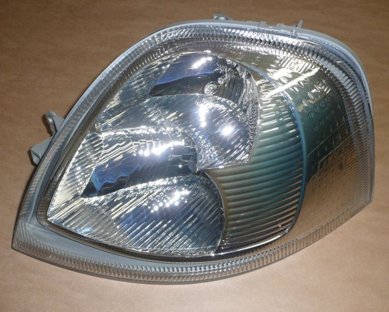 Original  Projecteur Renault Master II gauche , 8200163516