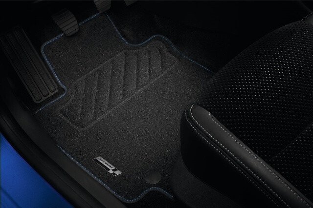 OE d’origine tapis de sol velours Renault Clio IV sport GT , 8201657956
