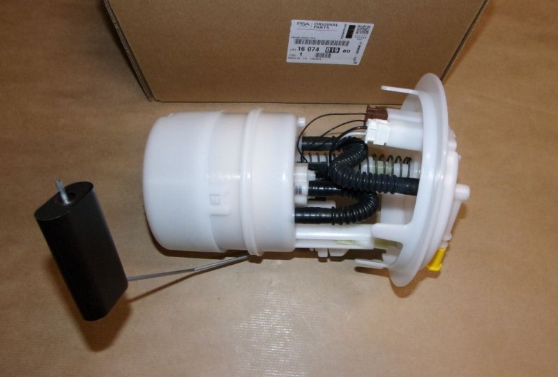 POMPE À CARBURANT complète CITROEN C3 PICASSO 1.4 16V PEUGEOT 207, 207SW 1.4/1.6 16V/1.4/1.6VTI 06-17 ,  1607401980