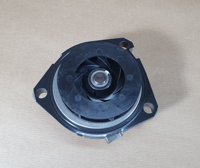 Pièce d’origine  Pompe à eau pour Alfa Romeo STELVIO 2.2D, 46345839