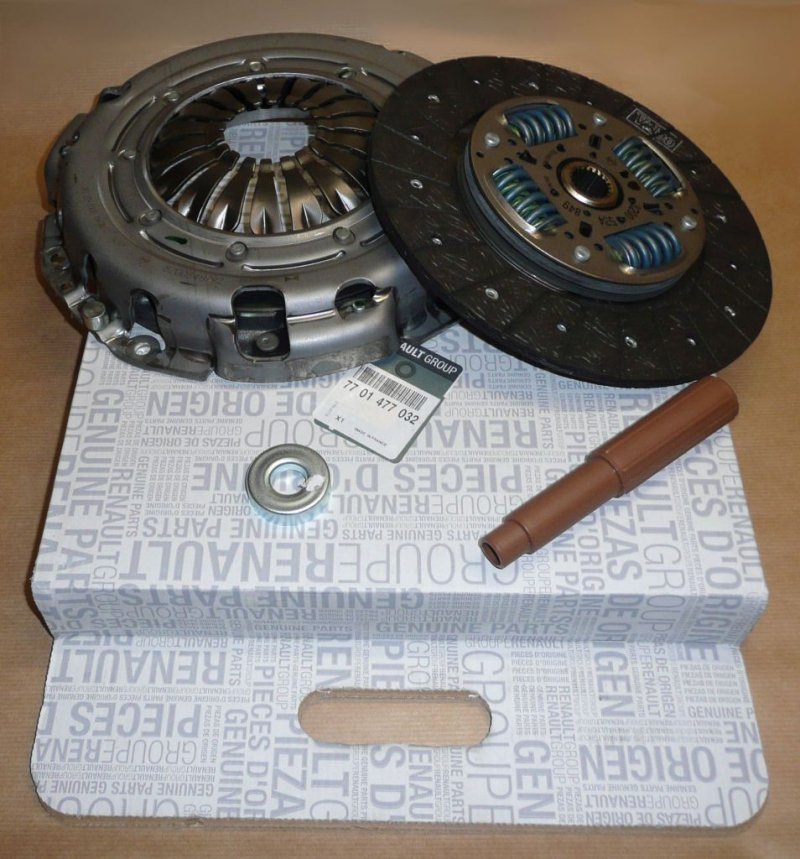 Original  Embrayage complet Renault Master II 2.8dti ,  7701477032