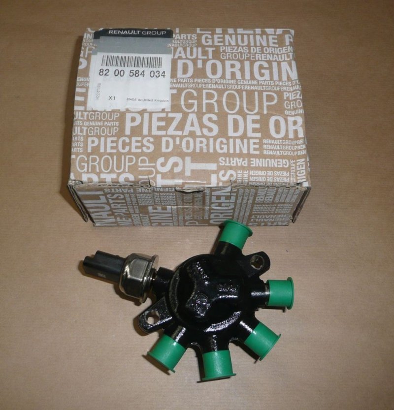 Original  Distributeur de carburant Renault Clio III 1.5DCI , 8200584034