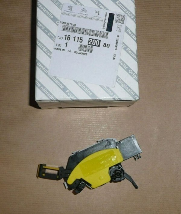 Interrupteur d'embrayage d'origine Citroën Nemo Jumper III Peugeot Boxer III, 1611520080, 51905704,