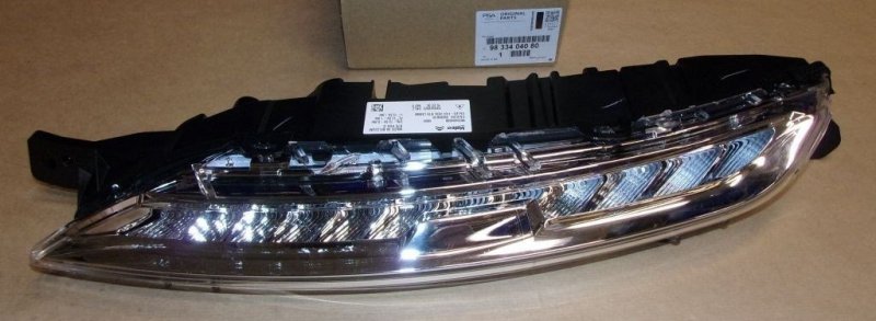 ORIGINAL Feu diurne avant gauche Citroen C4 Picasso II , 9833404080