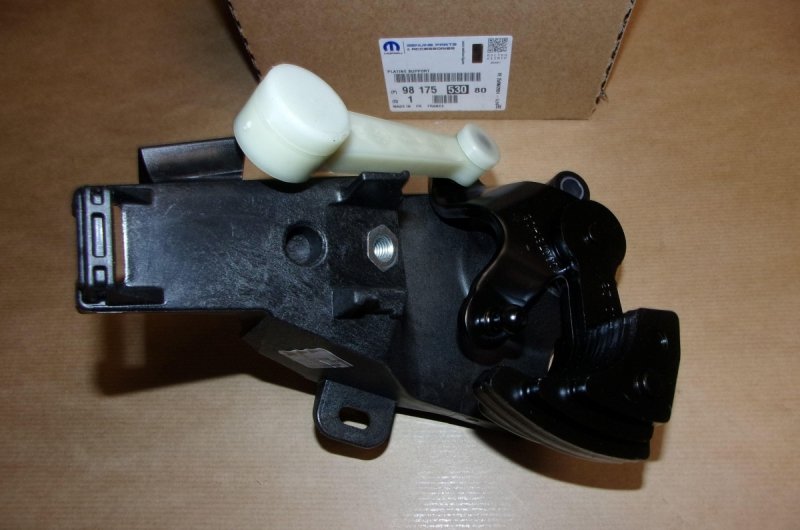 Support des câbles de changement de vitesse Peugeot Partner III, 9817553080, 9817553080, 