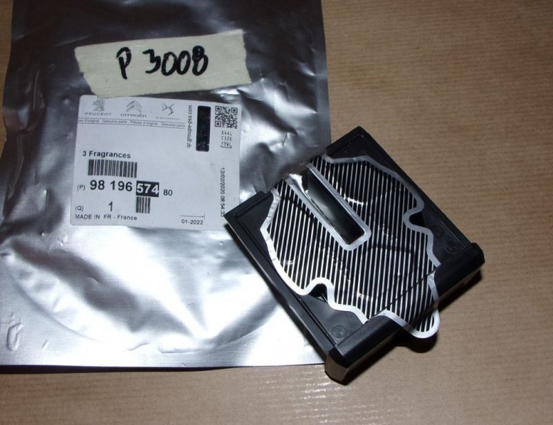 Réservoir d'odeur Peugeot 3008 II, 5008 II, 9819657480, 9819657480, 