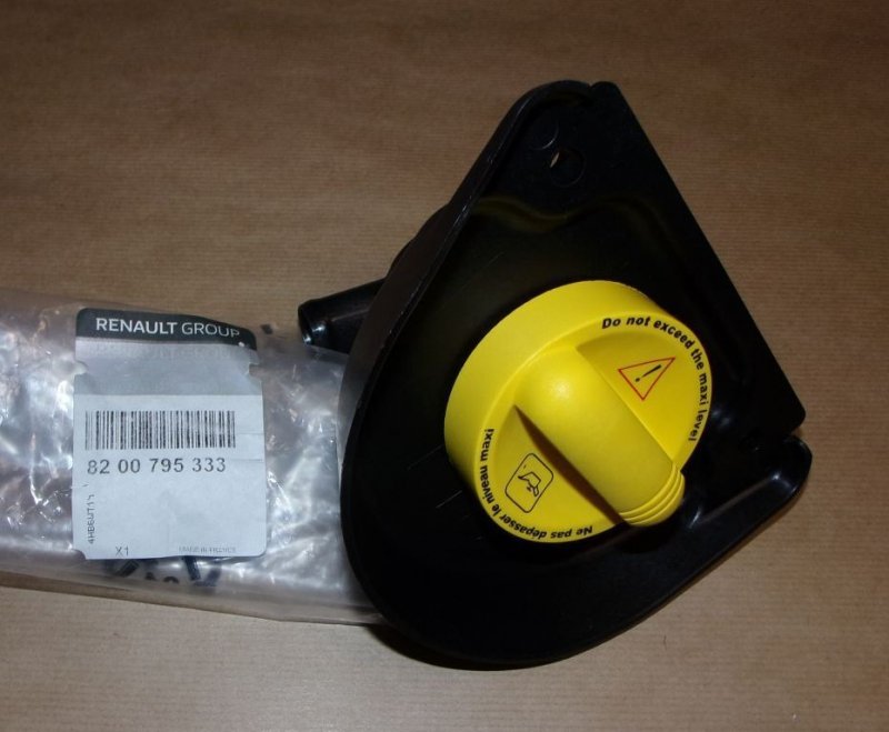   Bouchon de remplissage d'huile Renault Master III, Trafic 2.5 DCI M9T/1.6 DCI , 8200795333